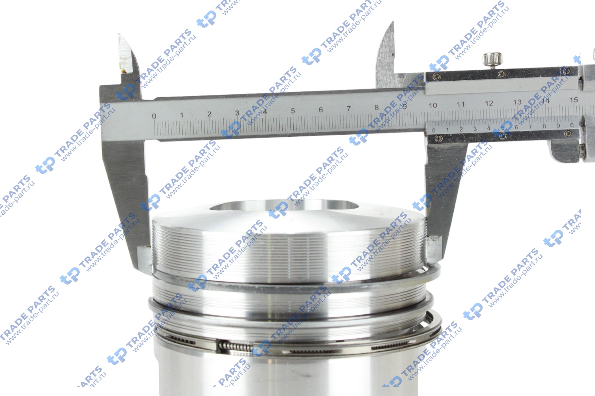 Реальная фотография поршнекомплект с гильзой deutz