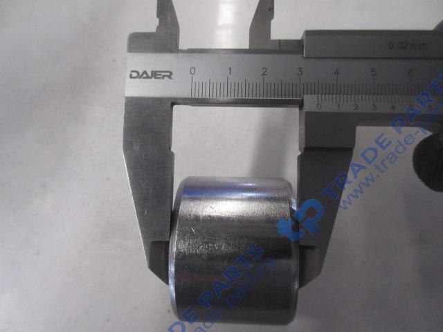 Реальная фотография втулка тормозного вала передняя j6