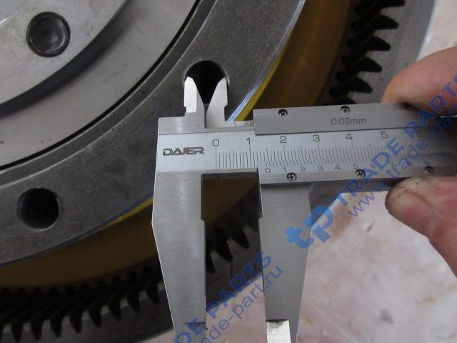 Реальная фотография бортовой фрикцион поворота в сборе shantui sd22