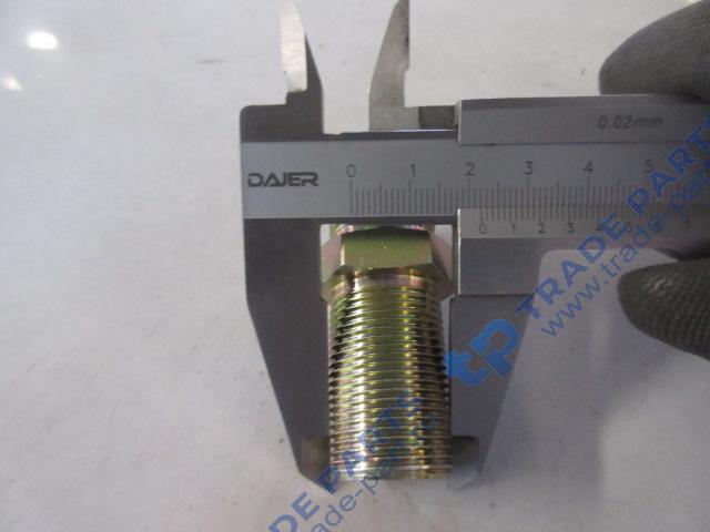 Реальная фотография штуцер прямой м22*1,5/м22*1,5 howo t5g, sitrak c7h