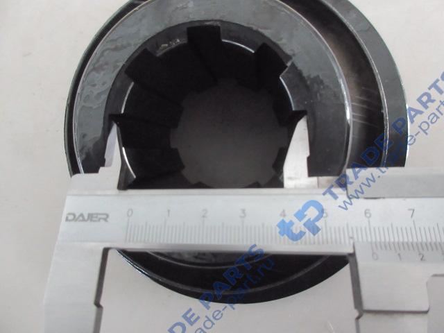 Реальная фотография фланец хвостовика редуктора 180x4 с насечкой h=90 крупный шлиц z=8