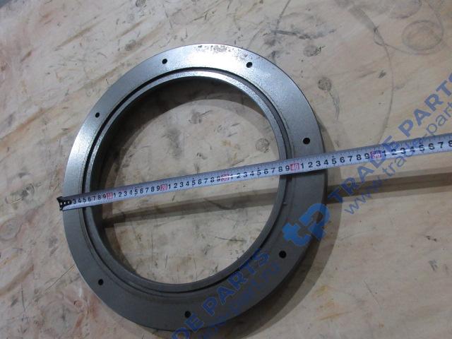 Реальная фотография кожух бортового редуктора shantui sd16