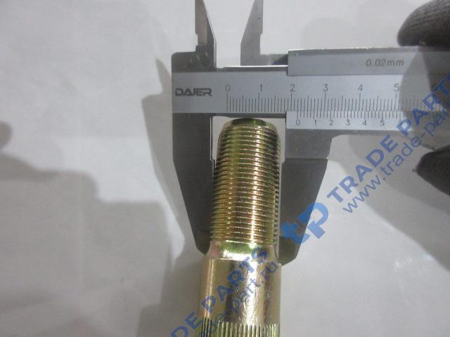 Реальная фотография шпилька колесная с гайкой z6205904300