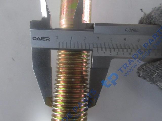 Реальная фотография болт крепления моста м30*270 805048808 xcmg