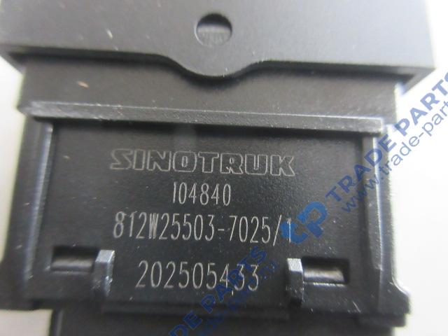 Реальная фотография переключатель(клавиша) правого стеклоподъемника howo t5g, sitrak c7h качество о