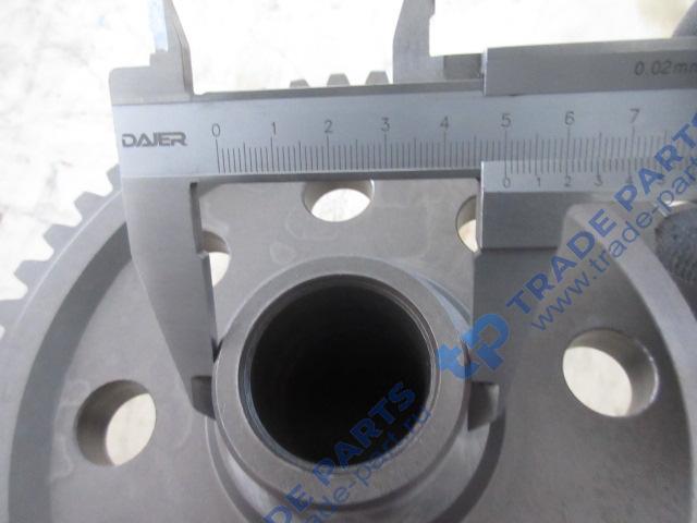 Реальная фотография вал шестерня привода насоса кпп 14 шлицов 49 зубов