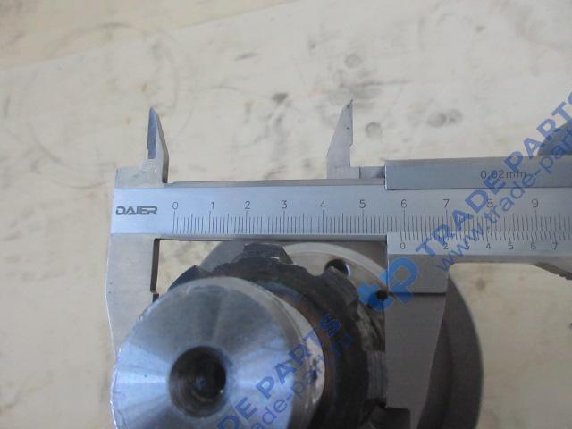 Реальная фотография дифференциал межосевой крупный шлиц z=8 с подшипником 199014320166/6019