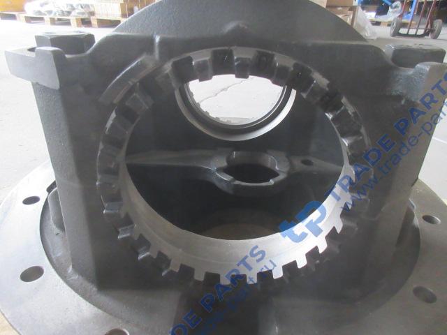 Реальная фотография корпус редуктора заднего моста с бугелями howo t5g / sitrak c7h качество о