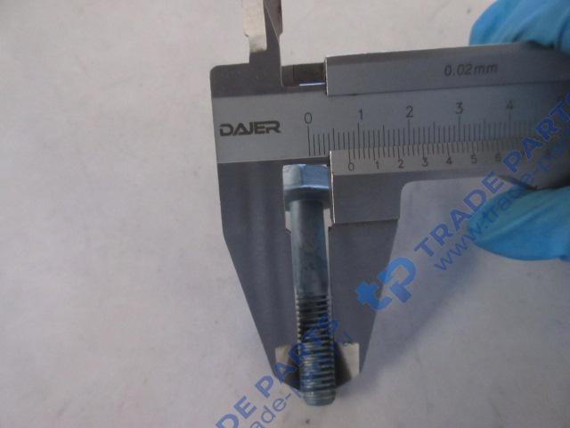 Реальная фотография болт m8x45*10.9 шестигранный фланцевой sitrak mc11/mc13 качество о