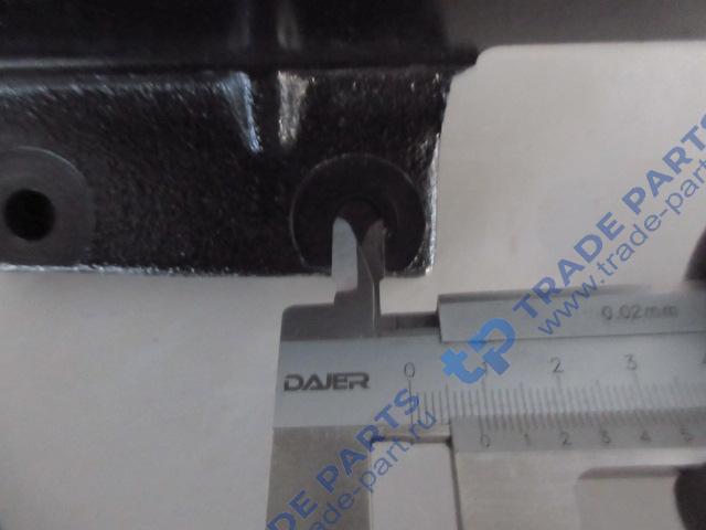 Реальная фотография кронштейн радиатора левый faw j6