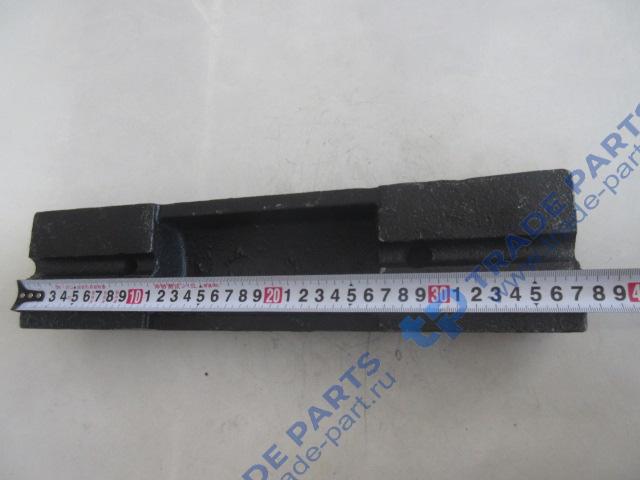 Реальная фотография подкладка стремянки задней рессоры (под 4 стремянки)