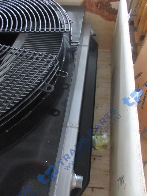 Реальная фотография радиатор lw500kn 900*1100 xcmg