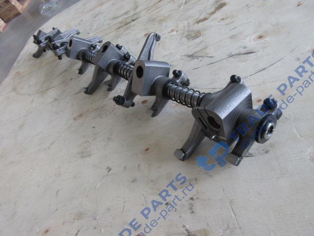 Реальная фотография коромысло клапанов в сборе 8n4576/c84ab-8n4576+a