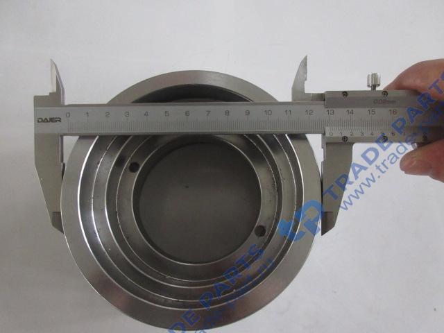 Реальная фотография седло сальника выходного вала кпп zl40/50