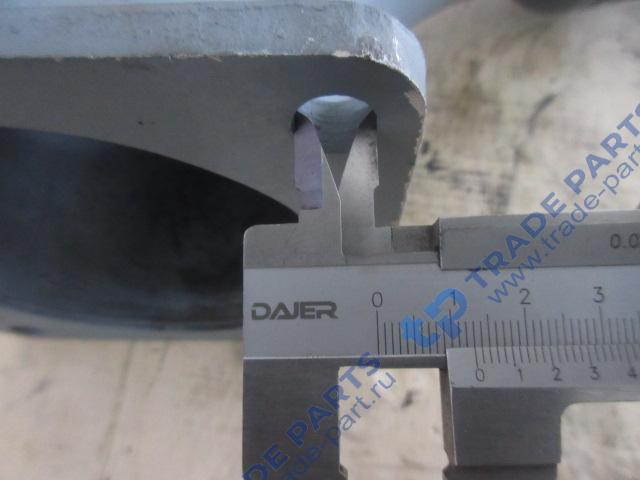 Реальная фотография труба выхлопная передняя часть  изогнутая с квадратными фланцами faw j6  ( с 2016 года)