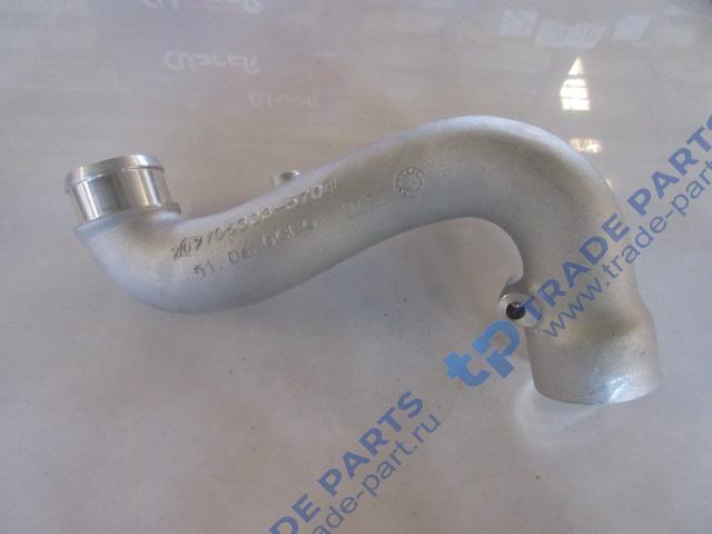 Реальная фотография патрубок s охлажения ретардера sitrak mc11/mc13