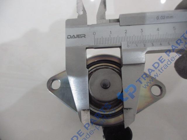 Реальная фотография клапан электромагнитный интардера акпп zf 12tx2620td 0501.330.120 sitrak c7h, faw j7, jak k7, dongf