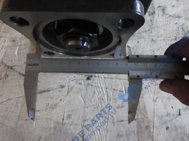 Реальная фотография вал карданный z3g.4.1-1/252700128/350k.032 xcmg