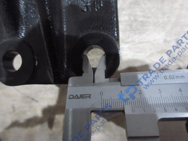 Реальная фотография кронштейн правой задней подвески faw j6 e6 качество о