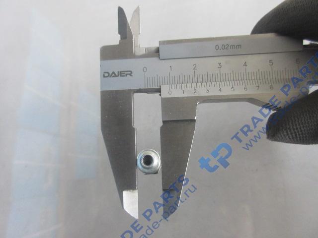 Реальная фотография масленка м10 прямая