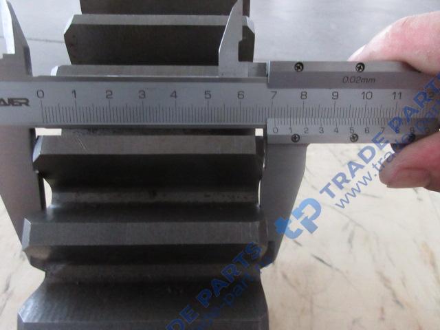 Реальная фотография шестерня 16y-18-00018