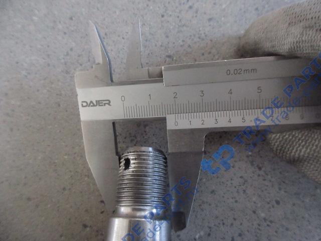 Реальная фотография тяга рулевая поперечная l=1560 (наконечники m20)