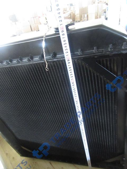 Реальная фотография радиатор lw500kn 900*1100 xcmg