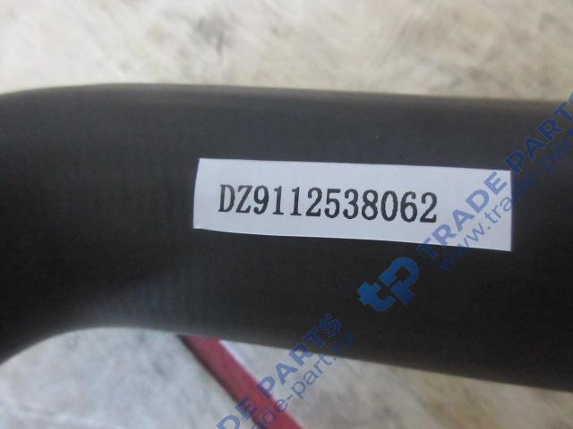 Реальная фотография патрубок радиатора f3000 wp10 верхний