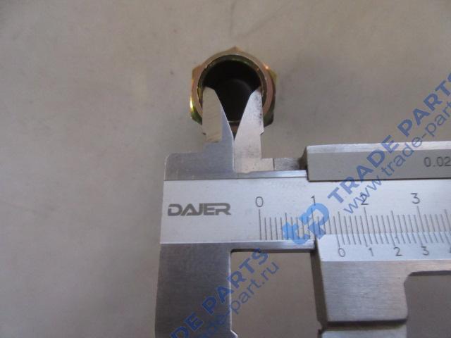 Реальная фотография штуцер m22x1,5 dn18 sitrak mc11/mc13