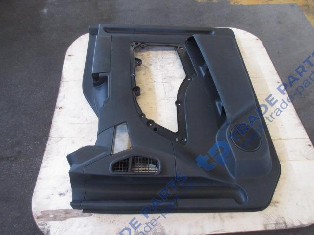 Реальная фотография обшивка двери правая sitrak c7h качество о