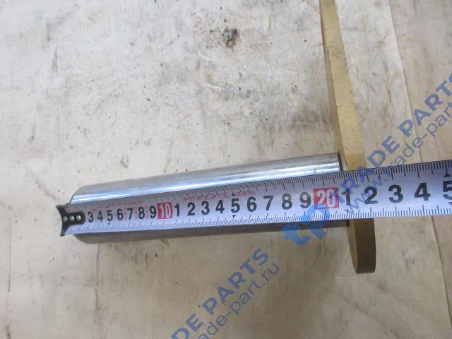 Реальная фотография палец гидроцилиндра подъема стрелы