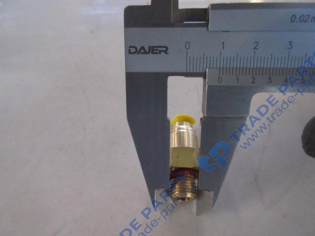 Реальная фотография штуцер термостойкий прямой быстроразъемный c-типа (φ 6 / m10x1) howo t5g, sitrak c7h