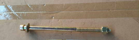 Реальная фотография болт центральный передней рессоры l=260 m14 с гайкой howo 99100520710