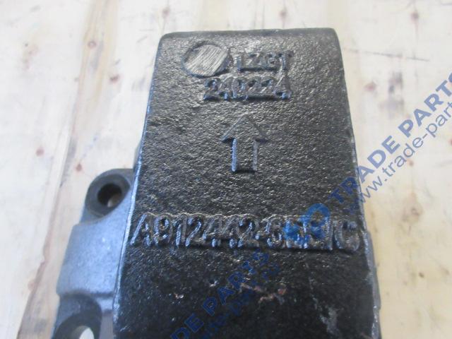 Реальная фотография кронштейн задней рессоры в сборе передний правый задний левый faw j6