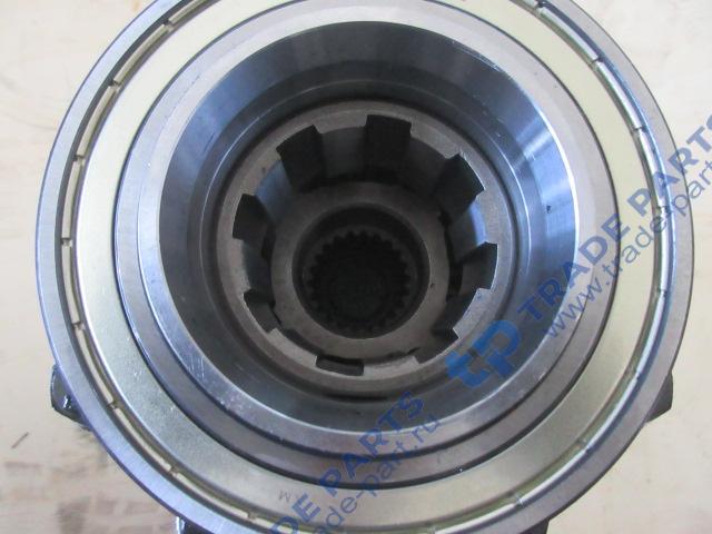 Реальная фотография дифференциал межосевой крупный шлиц z=8 с подшипником 199014320166/6019