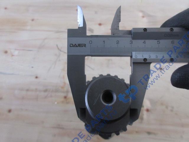 Реальная фотография главная пара 8/37 редуктора переднего моста lg 956