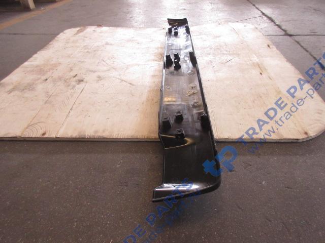 Реальная фотография накладка переднего бампера верхняя sitrak c7h