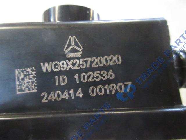 Реальная фотография лампа спального места howo t5g, sitrak c7h