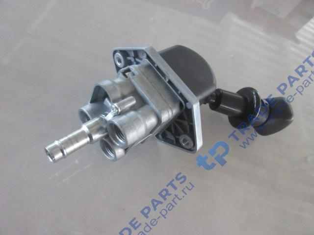 Реальная фотография кран ручного тормоза 3 выхода снизу f3000