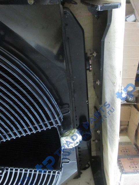 Реальная фотография радиатор lw500kn 900*1100 xcmg