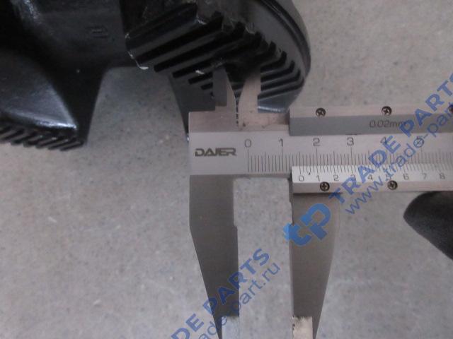 Реальная фотография вал карданный основной l=1740 фланцы 180x4