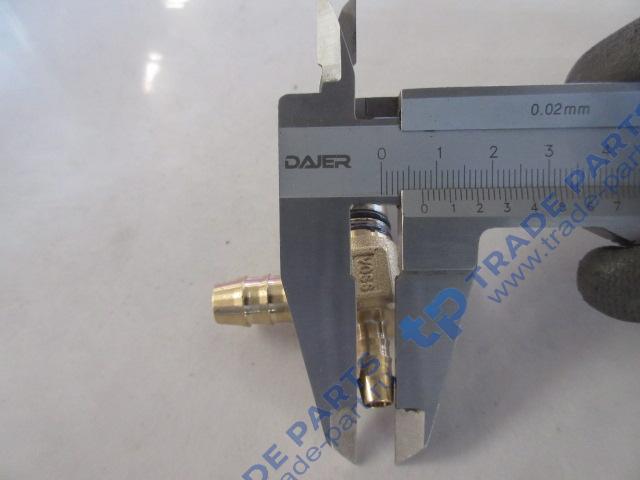 Реальная фотография штуцер т-образный тройник тормозной системы ng12/nw9/nw6 howo t5g, sitrak c7h