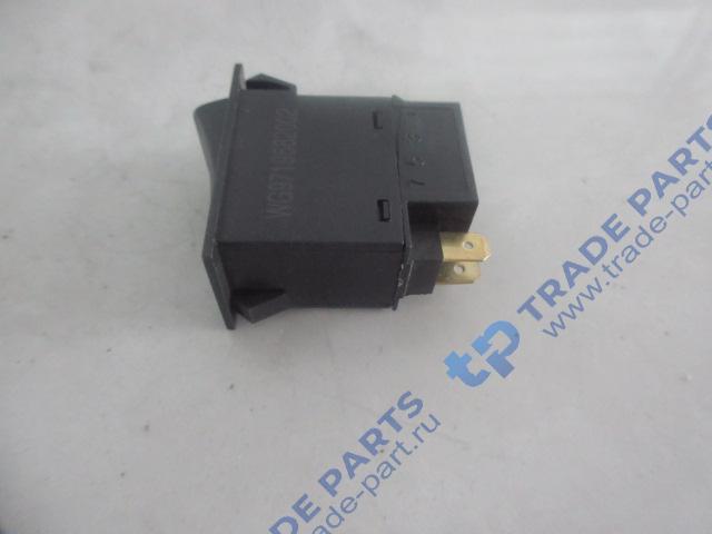Реальная фотография клавиша противотуманных фар howo wg9719582002