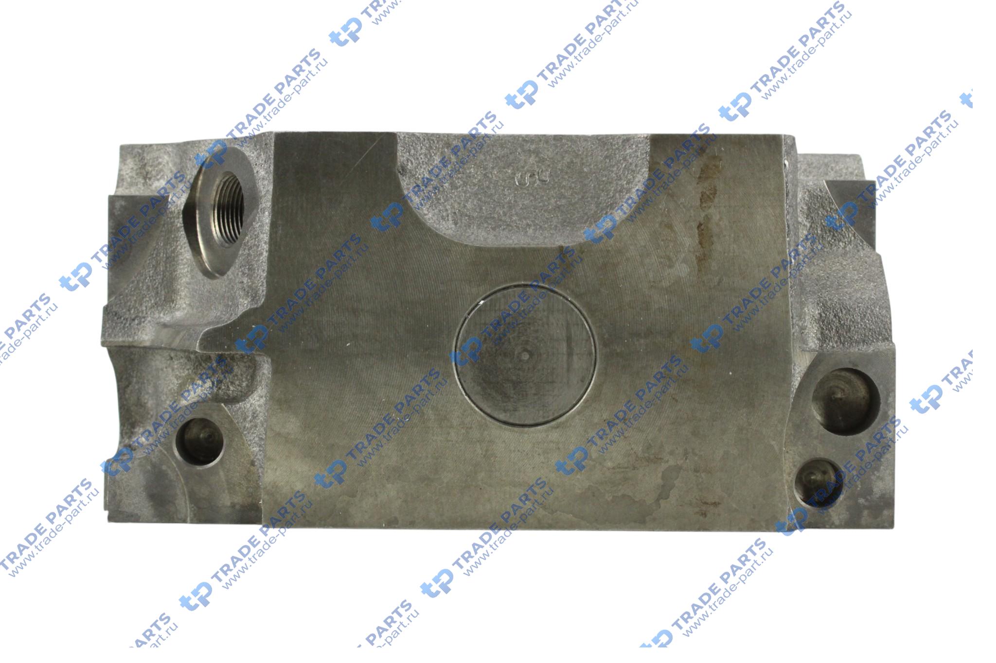 Реальная фотография головка блока (без клапанов) mb om 501/502 la инжекторная втулка m14x1 ø 9,3 мм