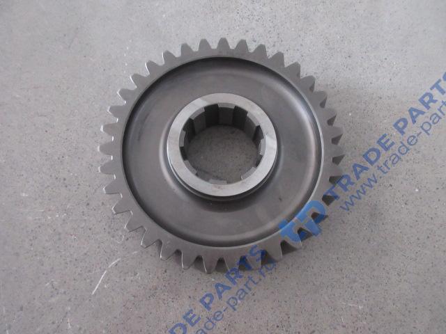 Шестерня среднего редуктора ведомая Z=35 8 шлицов