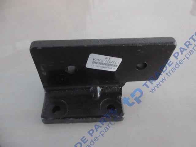 Реальная фотография кронштейн радиатора левый faw j6