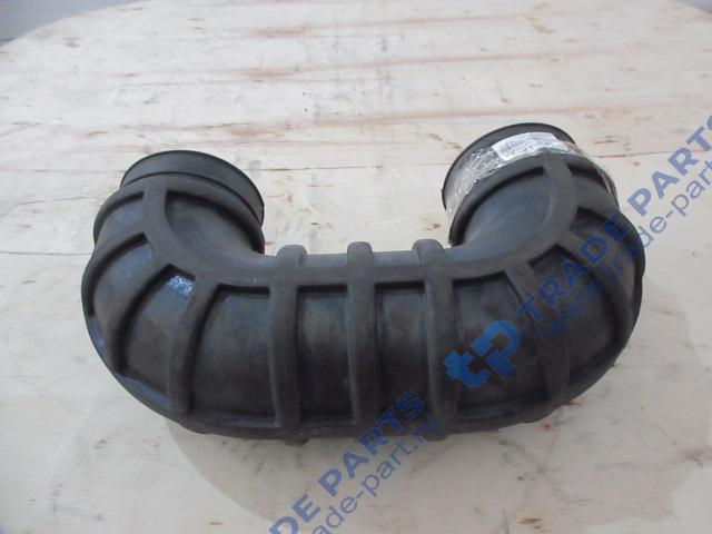 Реальная фотография патрубок воздухозаборника к двигателю п-образный faw j6