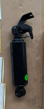 Реальная фотография амортизатор сиденья водителя в сборе sitrak c7h