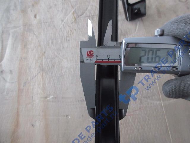 Реальная фотография направляющая стекла правой двери передняя faw j6, j6l 2024 качество о