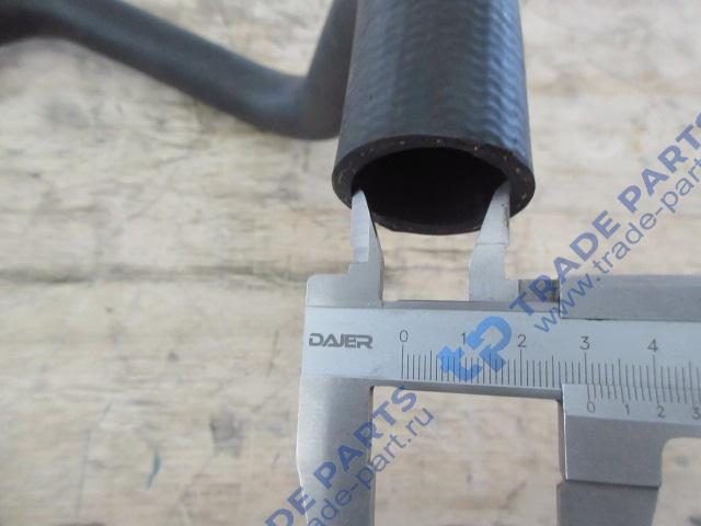 Реальная фотография трубка нижняя обратная из расшир бачка faw j6 3250